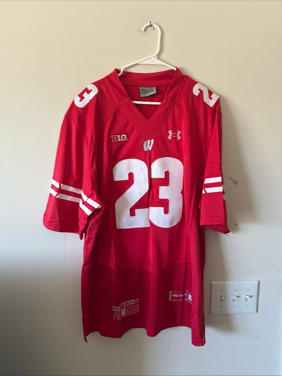 Men’s Under Armour Jonathan Taylor #23 Wisconsin Badgers Jersey Sz XL - Red RARE - Image 1