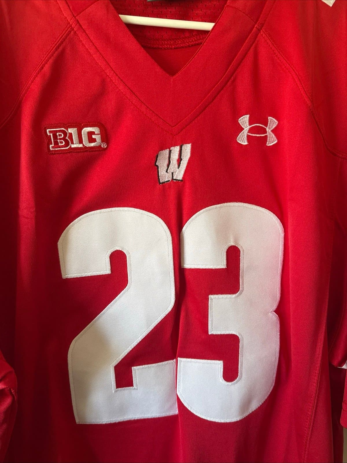 Men’s Under Armour Jonathan Taylor #23 Wisconsin Badgers Jersey Sz XL - Red RARE - Thumbnail 2