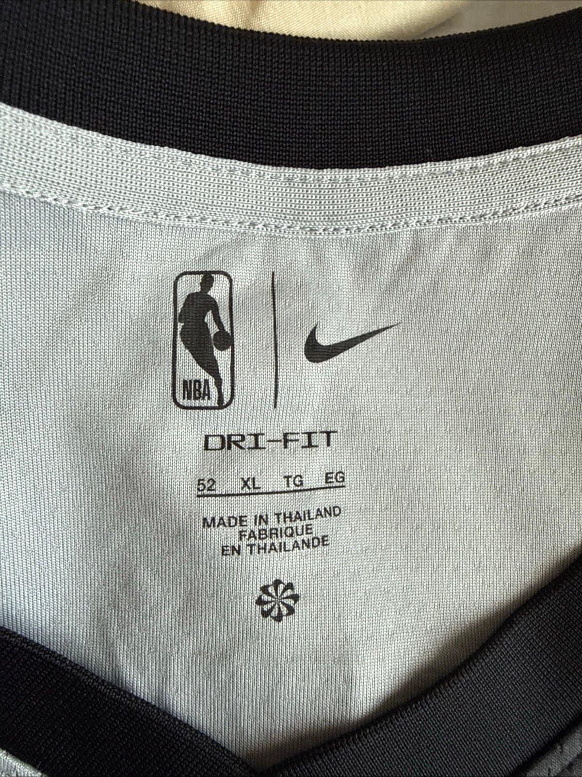 Men’s Nike x KAWS Ben Simmons #10 Brooklyn Nets Swingman Jersey Sz 52 - NWT RARE - Thumbnail 4