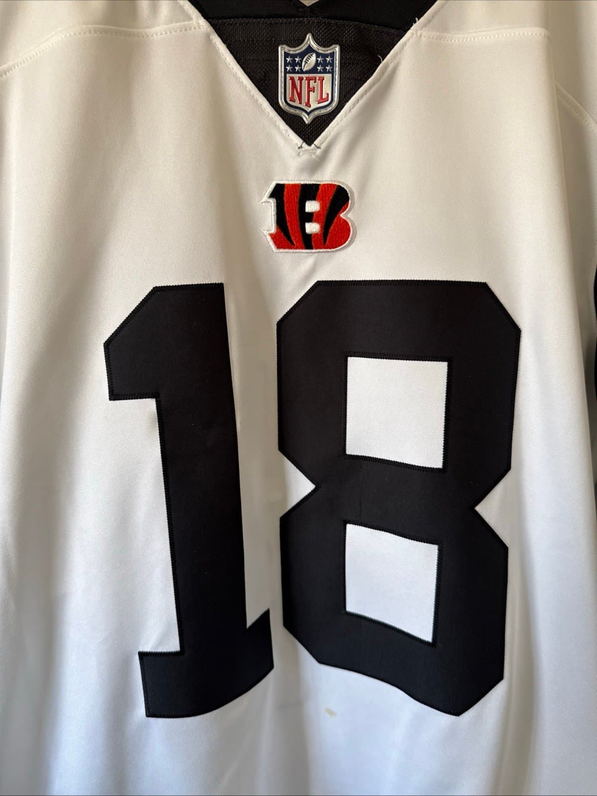 Men’s Nike AJ Green #18 Cincinnati Bengals Color Rush Vapor Lmtd Jersey Sz L - Thumbnail 2