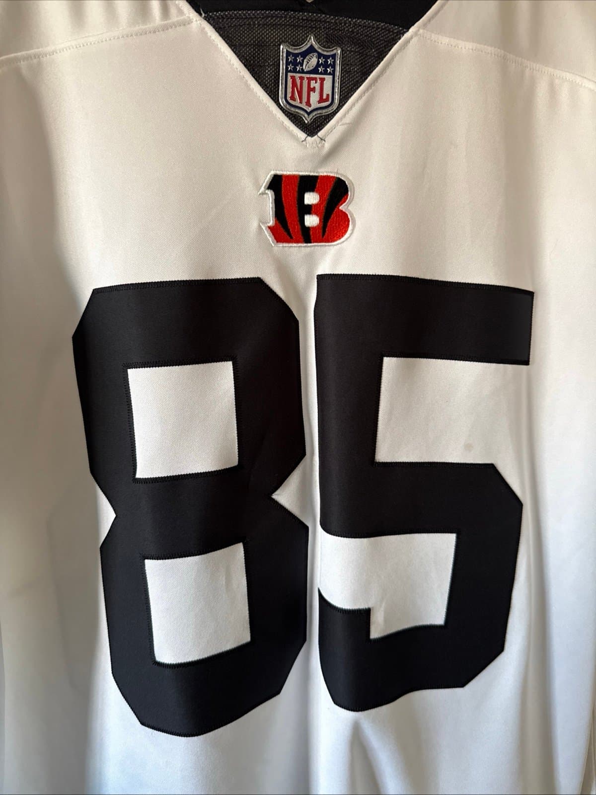 Men’s Nike Tyler Eifert #85 Cincinnati Bengals Color Rush Vapor Lmtd Jersey Sz M - Thumbnail 2