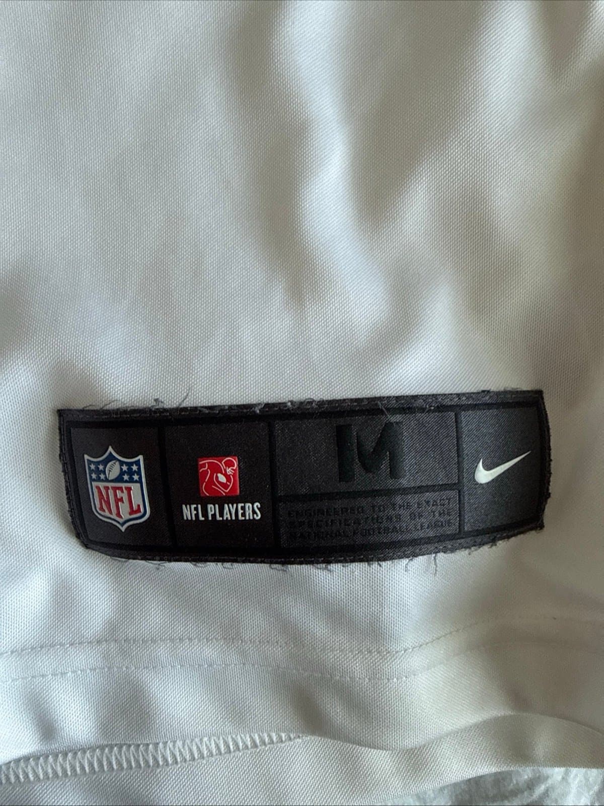 Men’s Nike Tyler Eifert #85 Cincinnati Bengals Color Rush Vapor Lmtd Jersey Sz M - Thumbnail 3