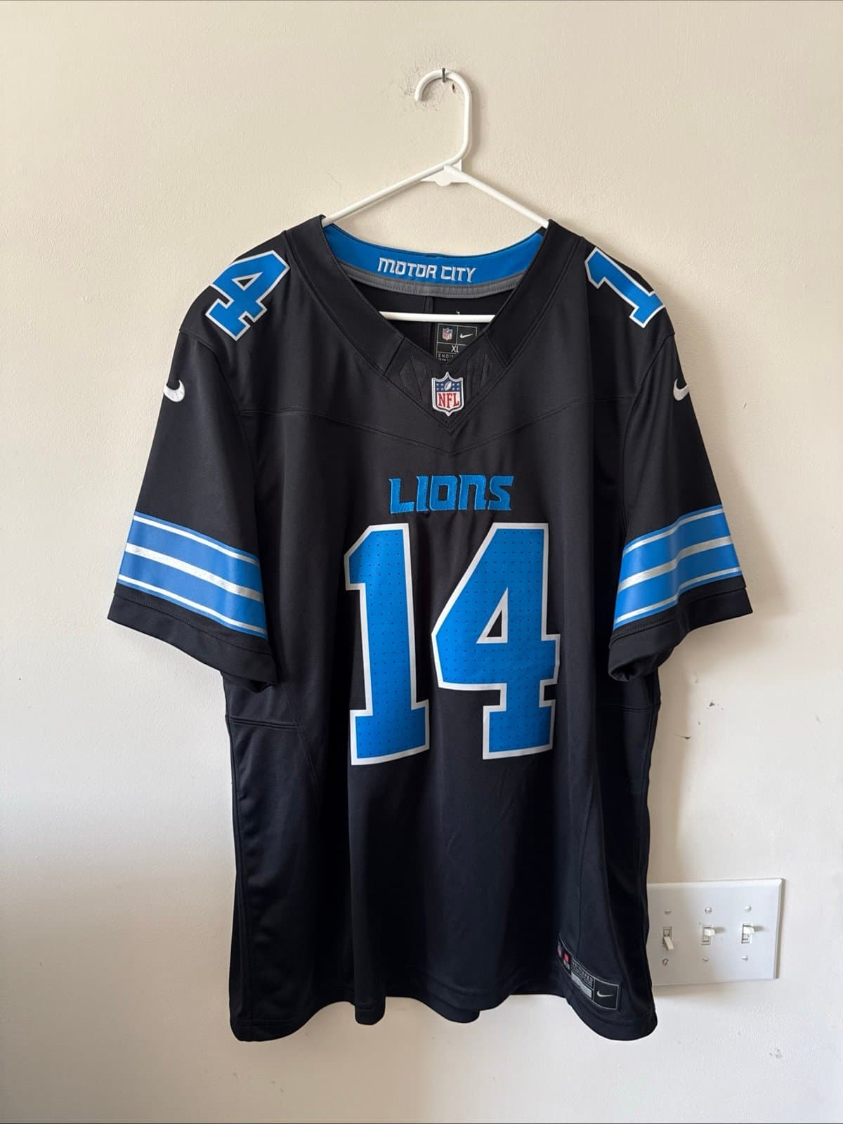 Men’s Nike Amon-Ra St. Brown #14 Detroit Lions 2nd Alt Vapor Lmtd Jersey Sz XL - Image 1