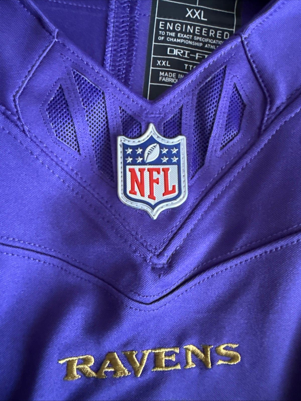Men’s Nike Lamar Jackson #8 Baltimore Ravens Vapor Lmtd Color Rush Jersey Sz 2XL - Thumbnail 5