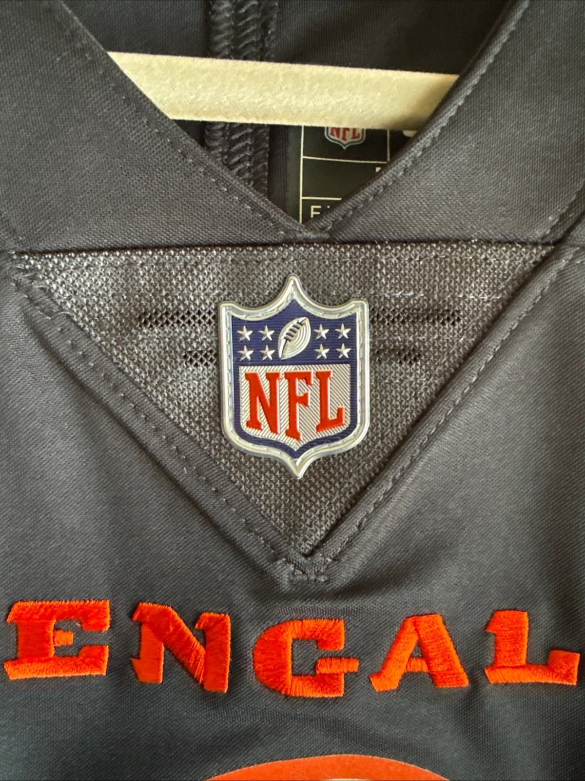 Men’s Nike Joe Burrow #9 Cincinnati Bengals Vapor Lmtd NFL Jersey Sz M - Black - Thumbnail 5