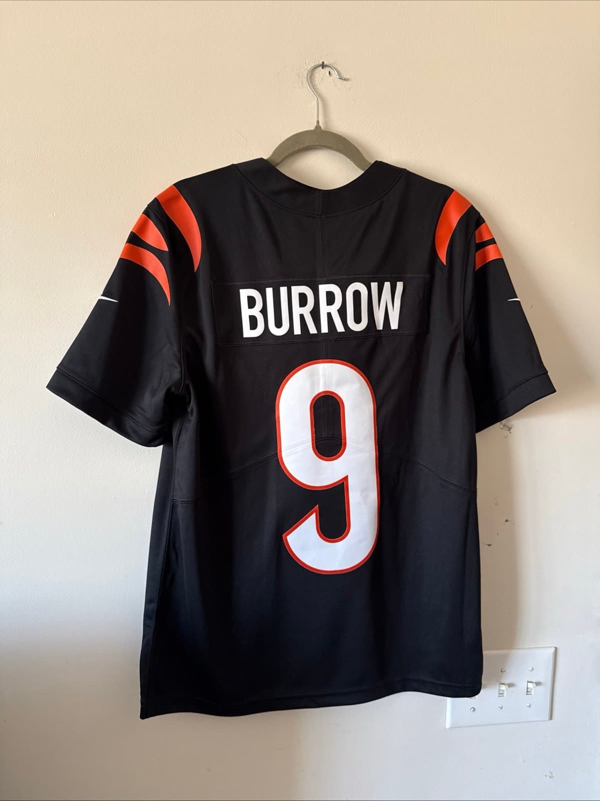 Men’s Nike Joe Burrow #9 Cincinnati Bengals Vapor Lmtd NFL Jersey Sz M - Black - Thumbnail 6