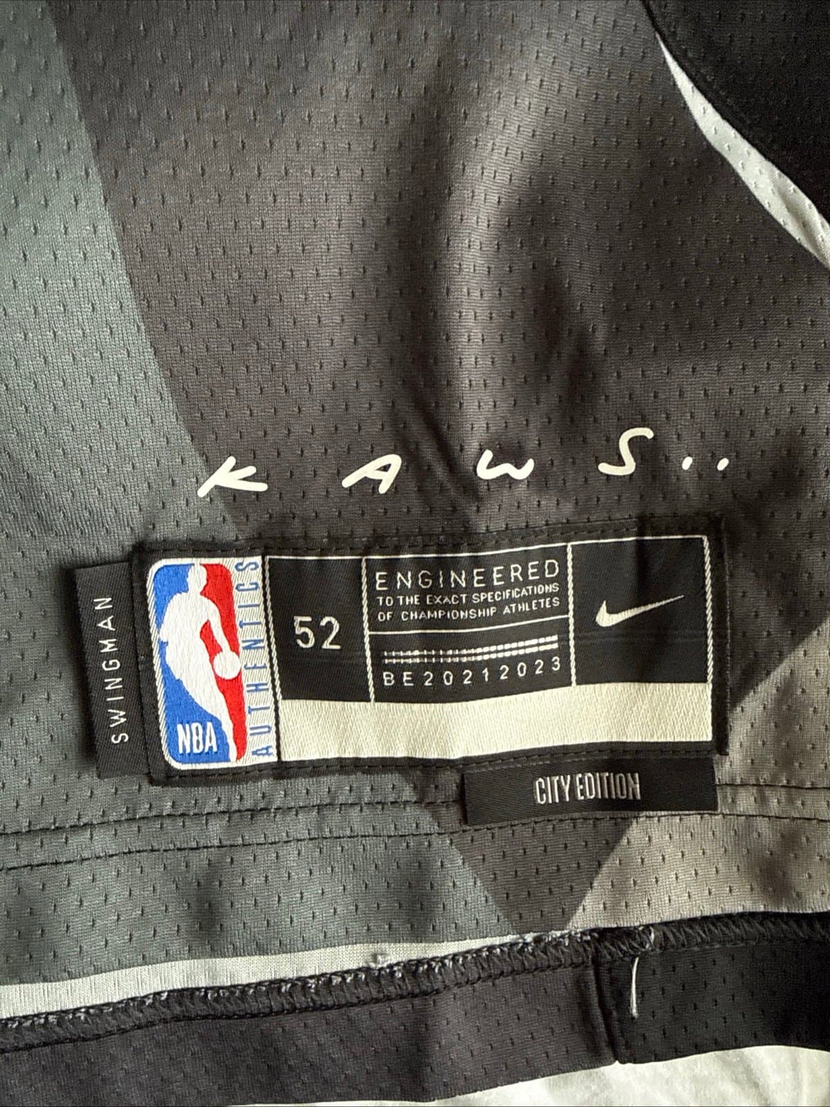 Men’s Nike x KAWS Cam Thomas #24 Brooklyn Nets City Edition Jersey Sz 52 - NWT - Thumbnail 3