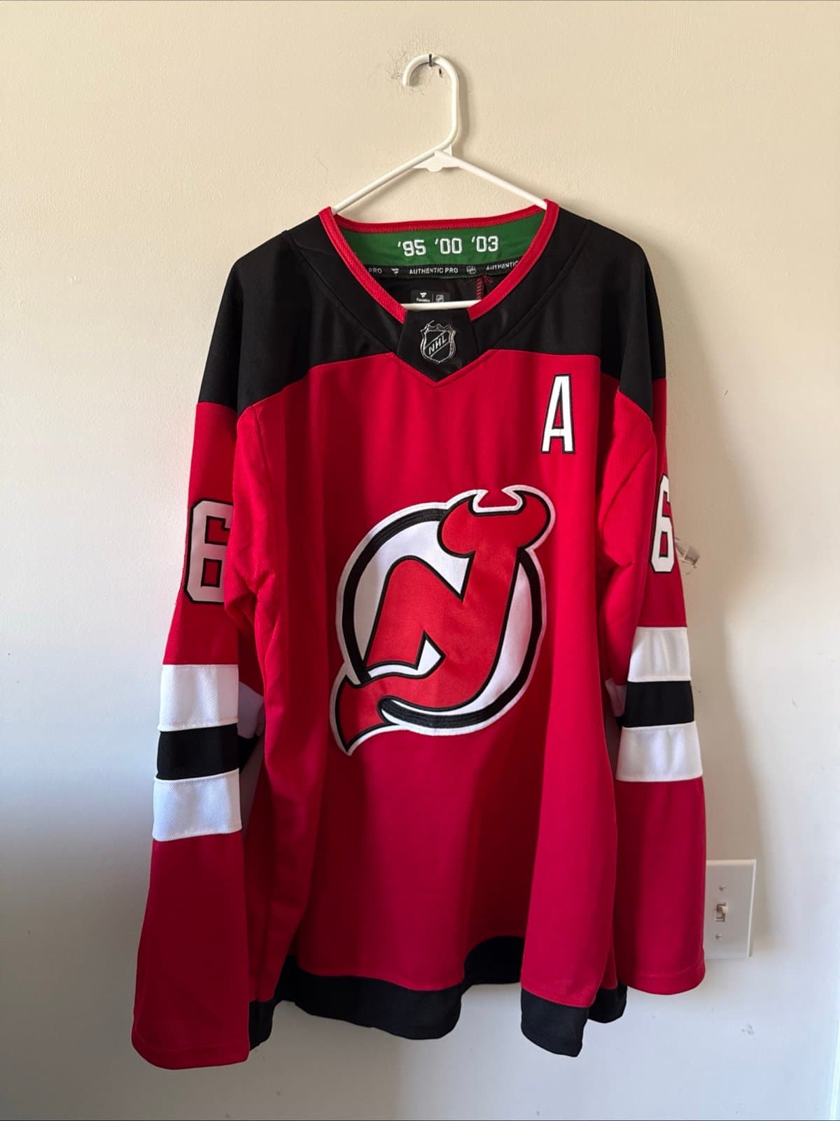 Men’s Fanatics Jack Hughes #86 New Jersey Devils Home Jersey Sz 56 - Red RARE - Image 1