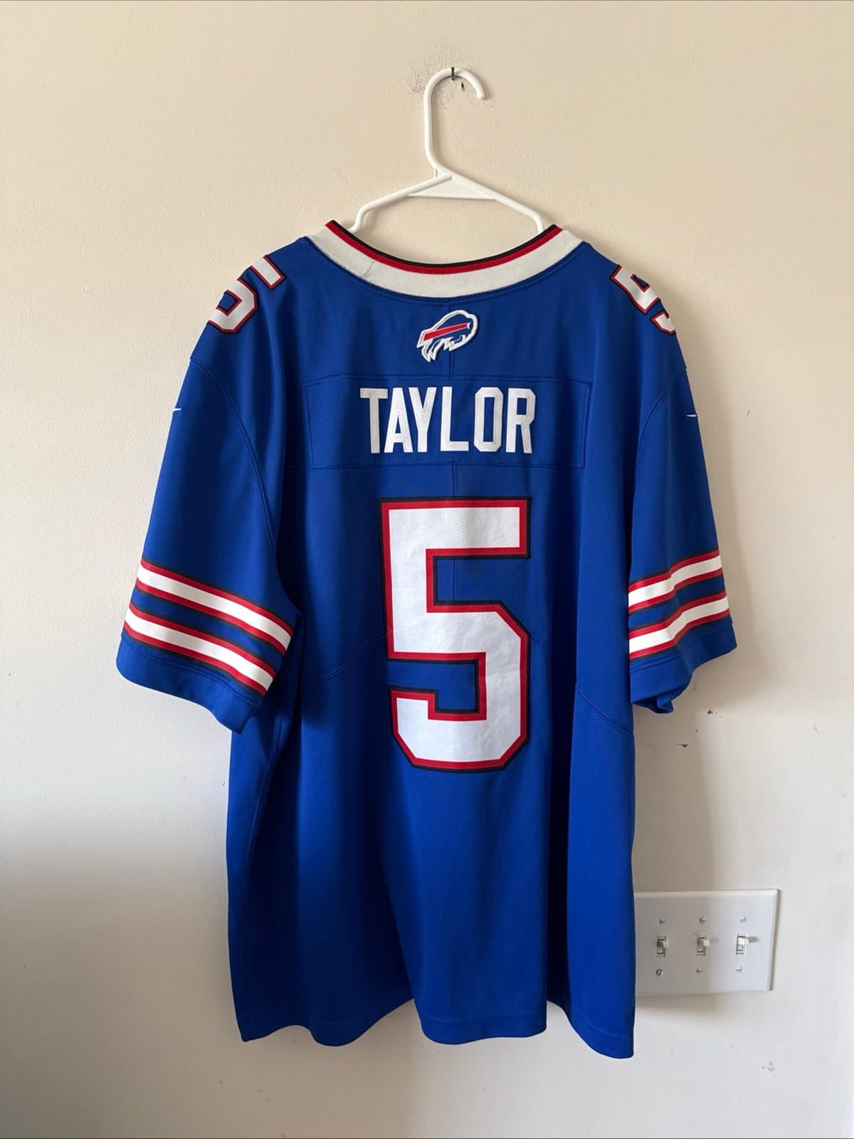 Men’s Nike Tyrod Taylor #5 Buffalo Bills Vapor Lmtd NFL Jersey Sz 2XL Blue RARE - Thumbnail 6
