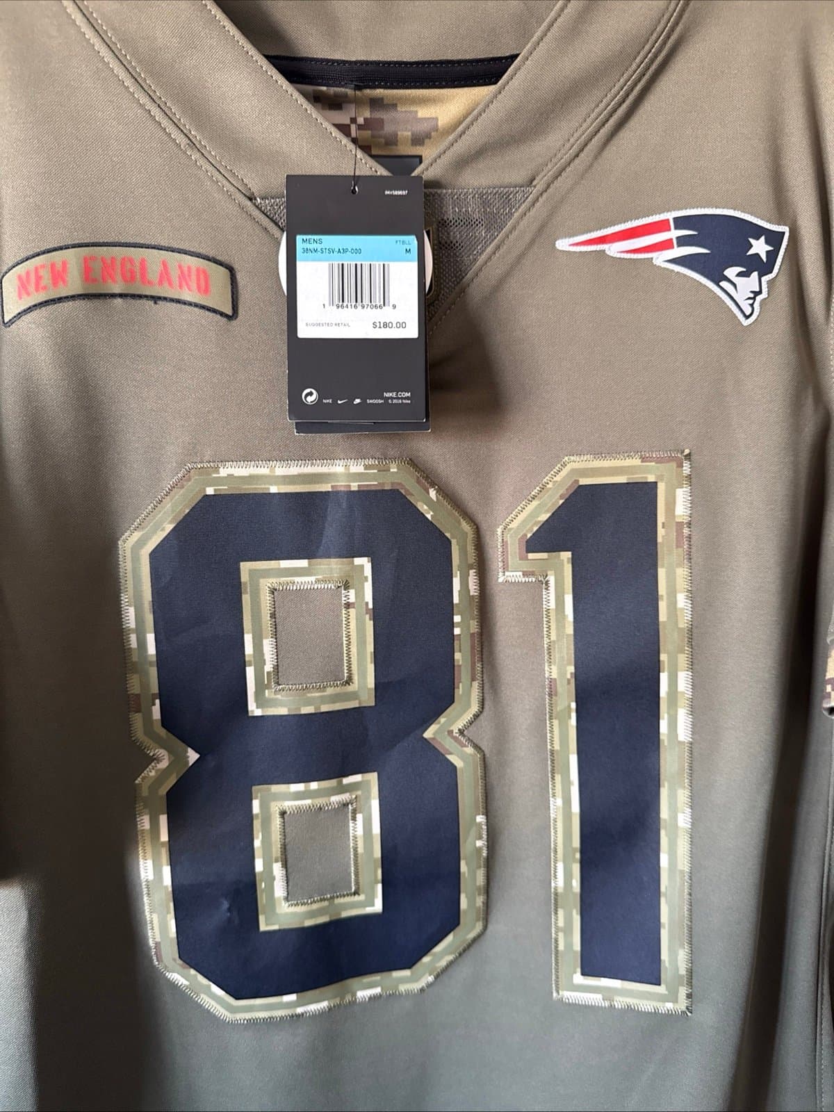 Men’s Nike Randy Moss #81 New England Patriots Salute To Service Jersey Sz M NWT - Thumbnail 2