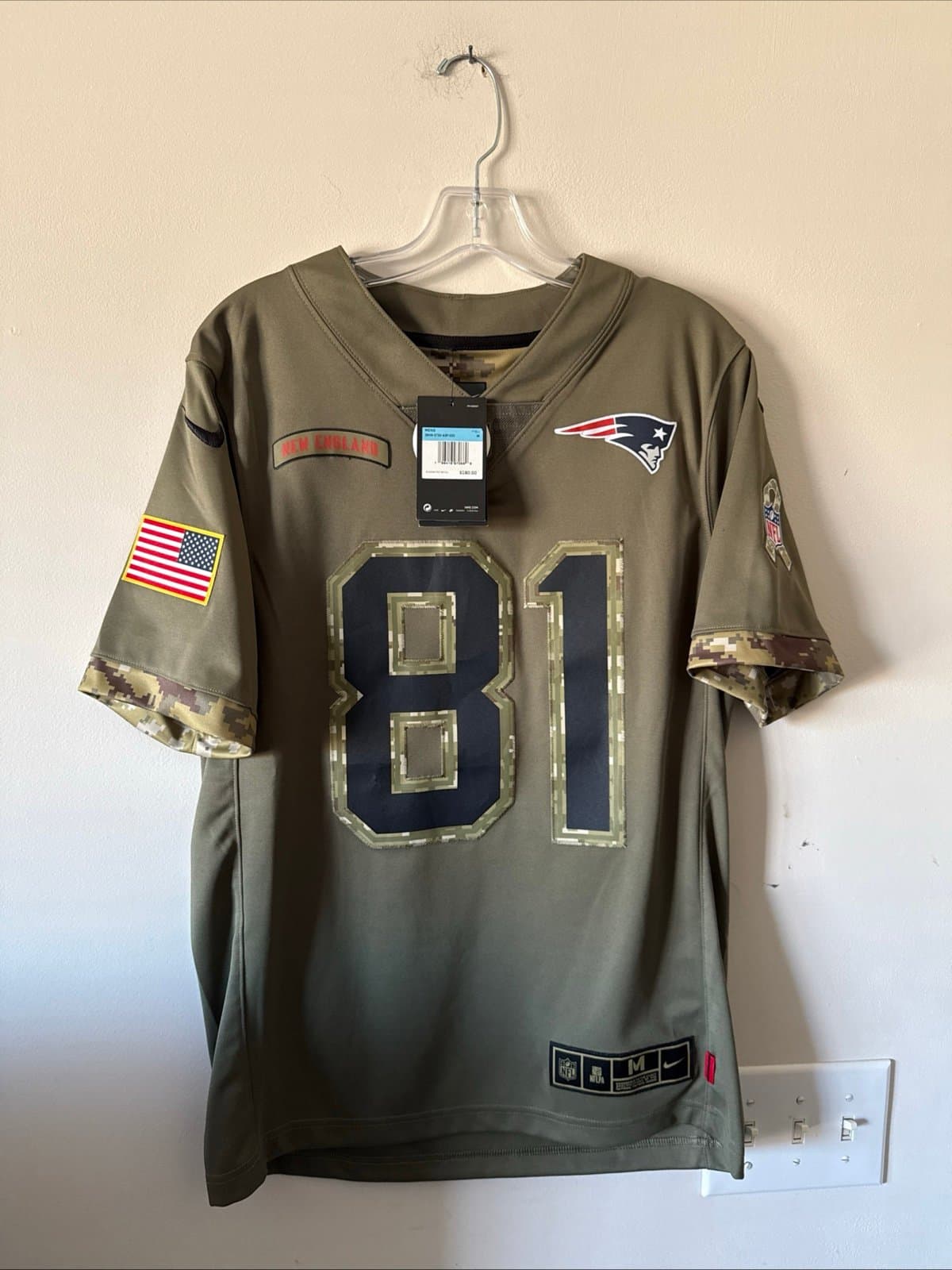 Men’s Nike Randy Moss #81 New England Patriots Salute To Service Jersey Sz M NWT - Image 1