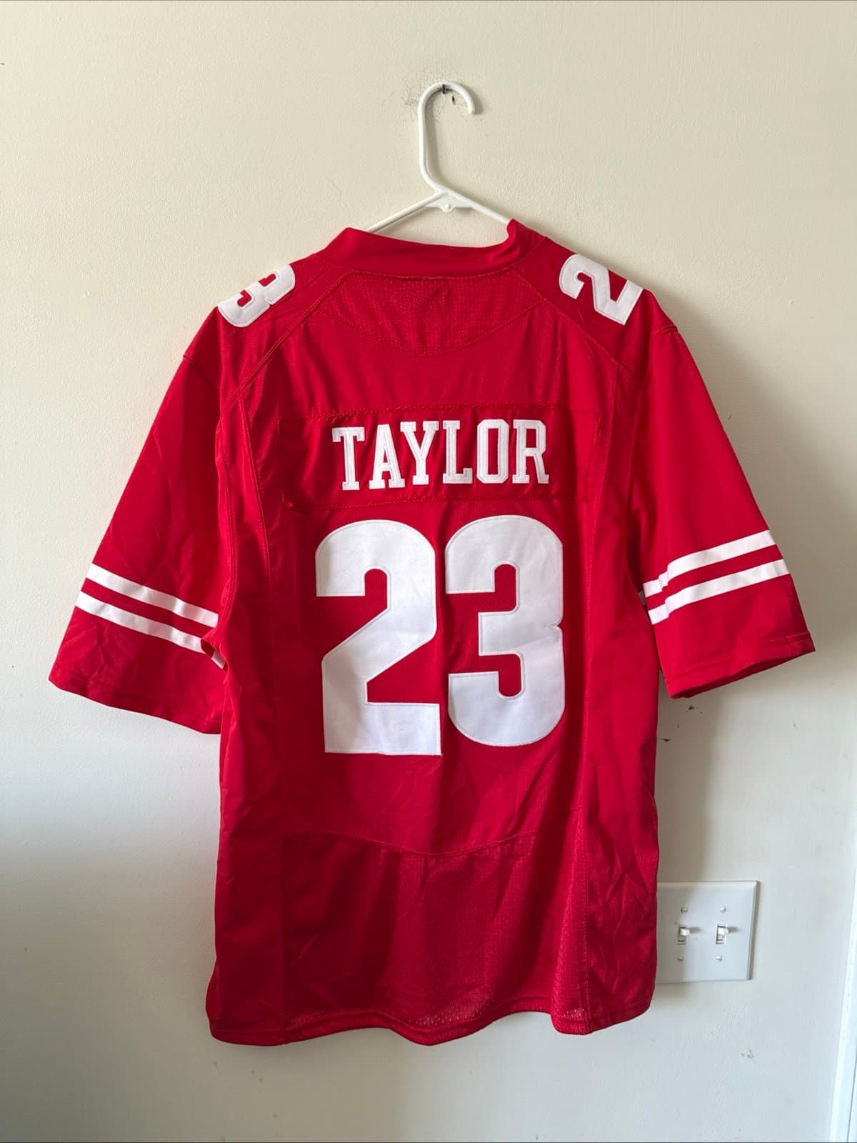 Men's Under Armour Jonathan Taylor #23 Wisconsin Badgers Rose Bowl Jersey Sz XL - Thumbnail 6