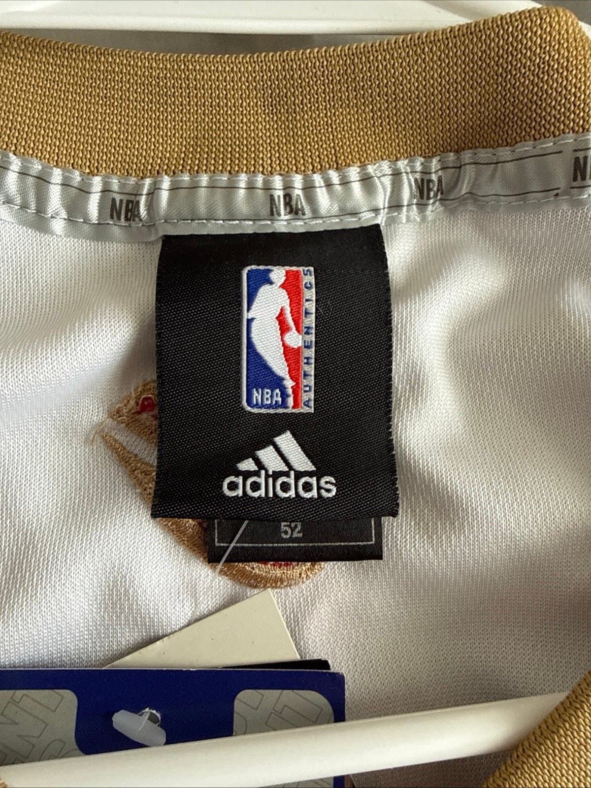 Men’s Adidas Lebron James #23 Cleveland Cavaliers Jersey Sz 52 - White NWT RARE - Thumbnail 4