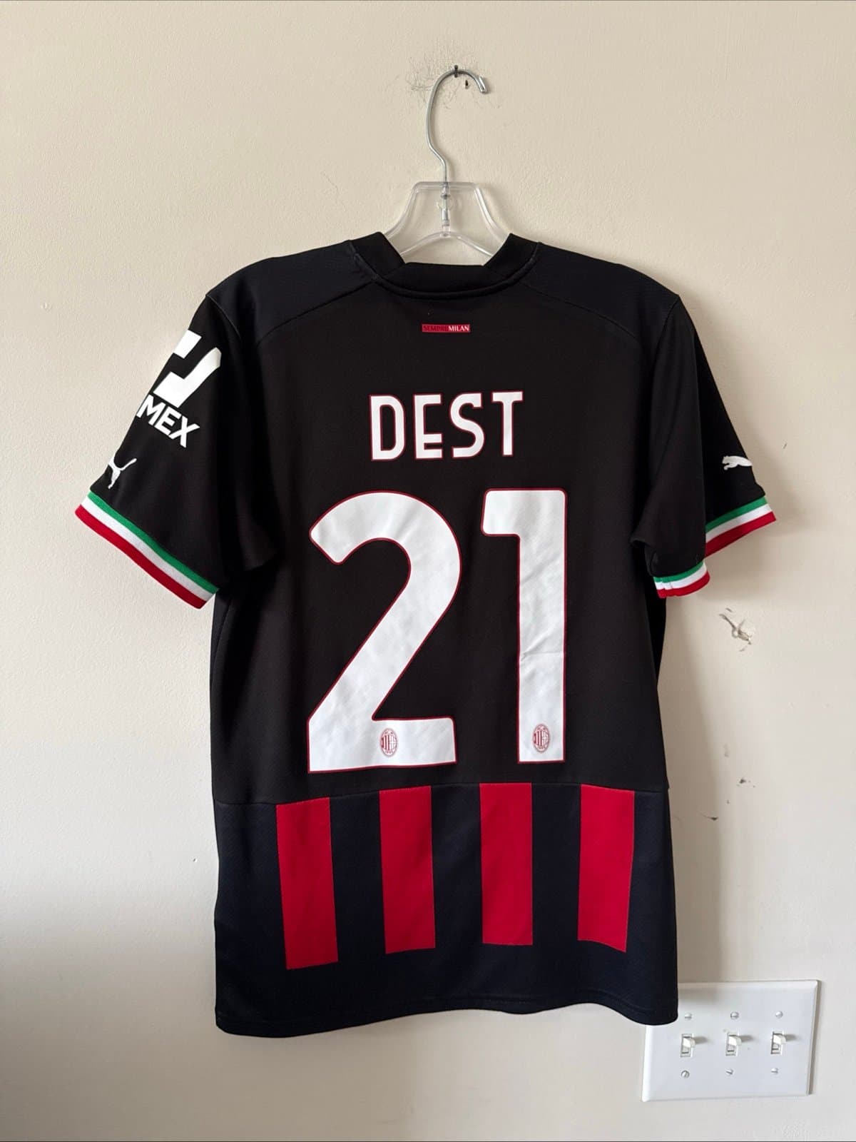 Men’s Sergino Dest #21 AC Milan 2022/23 Home Authentic Jersey Sz S - RARE - Thumbnail 6