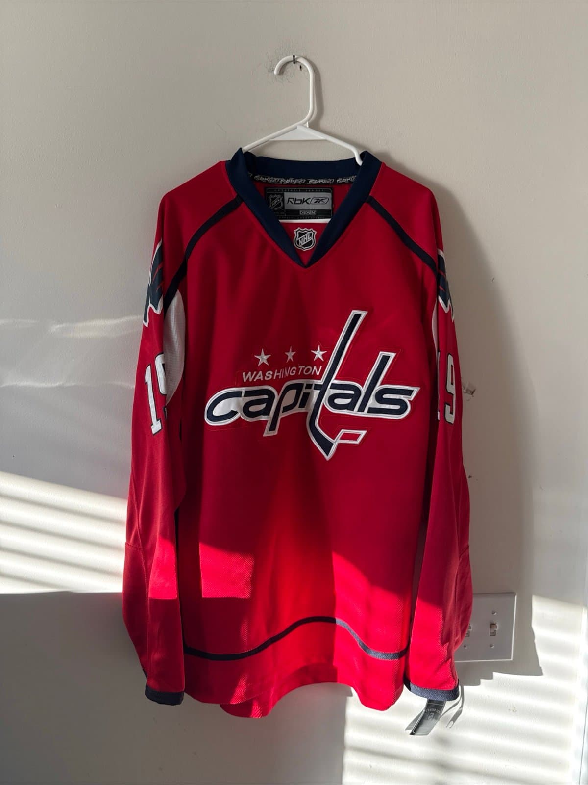 Men’s Reebok Nicklas Backstrom #19 Washington Capitals NHL Jersey Sz 52 NWT RARE - Image 1