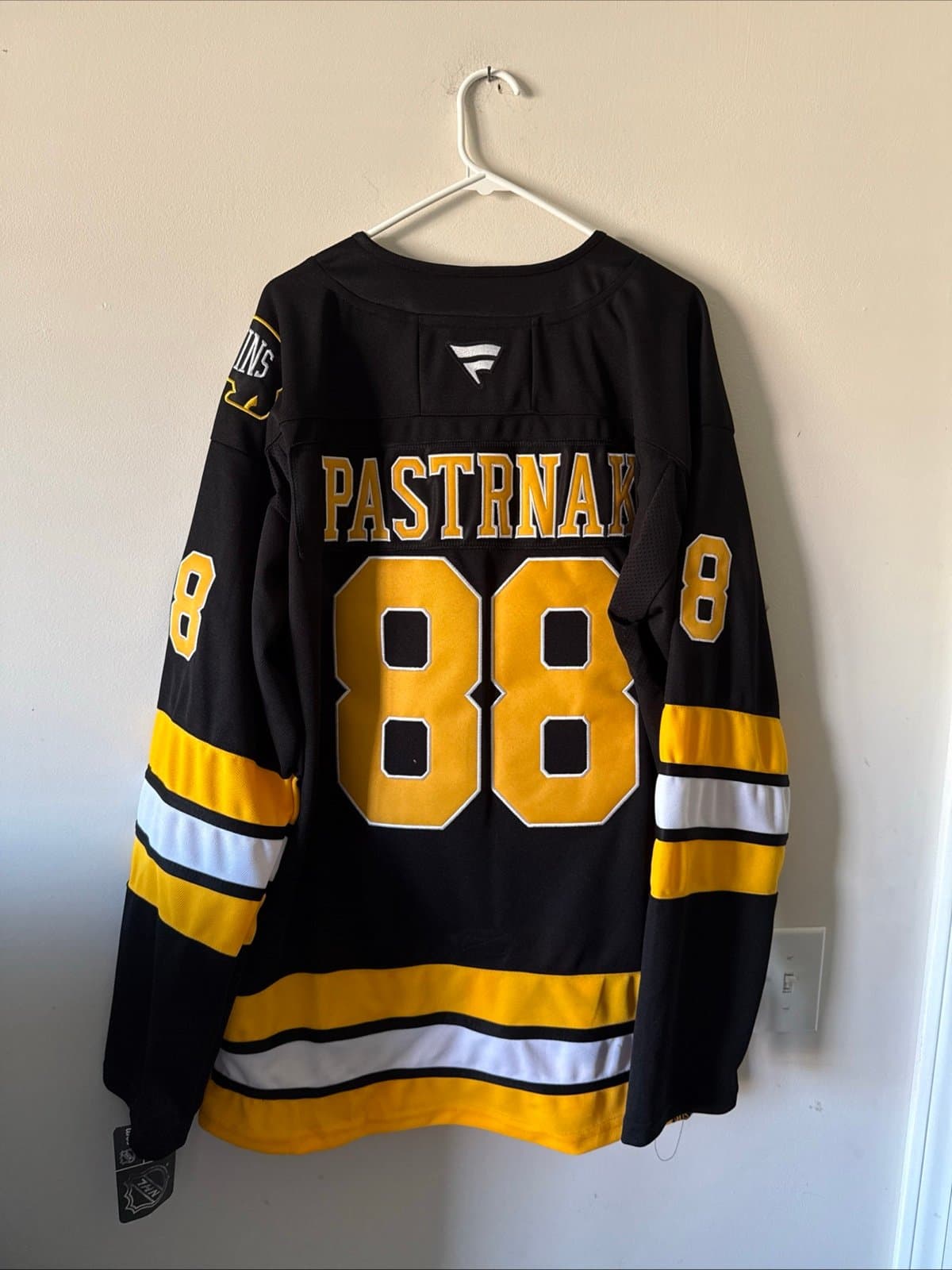 Men’s Fanatics Authentic Pro David Pastrnak #88 Boston Bruins Jersey Sz 54 NWT - Thumbnail 7