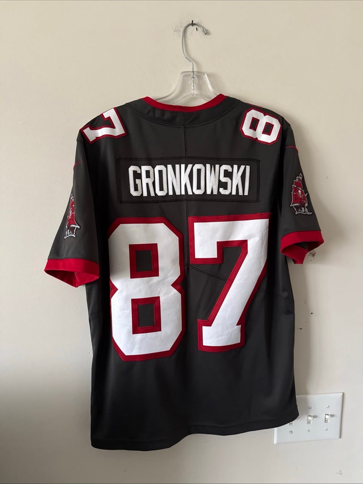 Men’s Nike Rob Gronkowski #87Tampa Bay Buccaneers Vapor Lmtd Jersey Sz M - Gray - Thumbnail 6