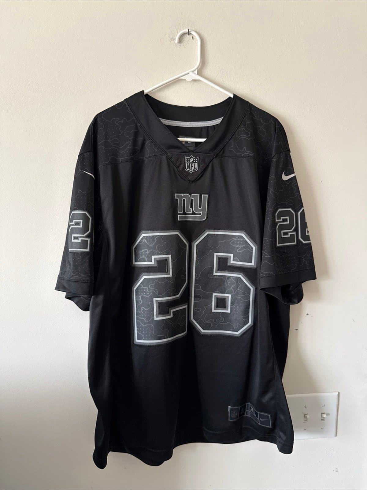Men's Nike Saquon Barkley #26 New York Giants RFLCTV Limited Jersey Sz XL RARE - Image 1