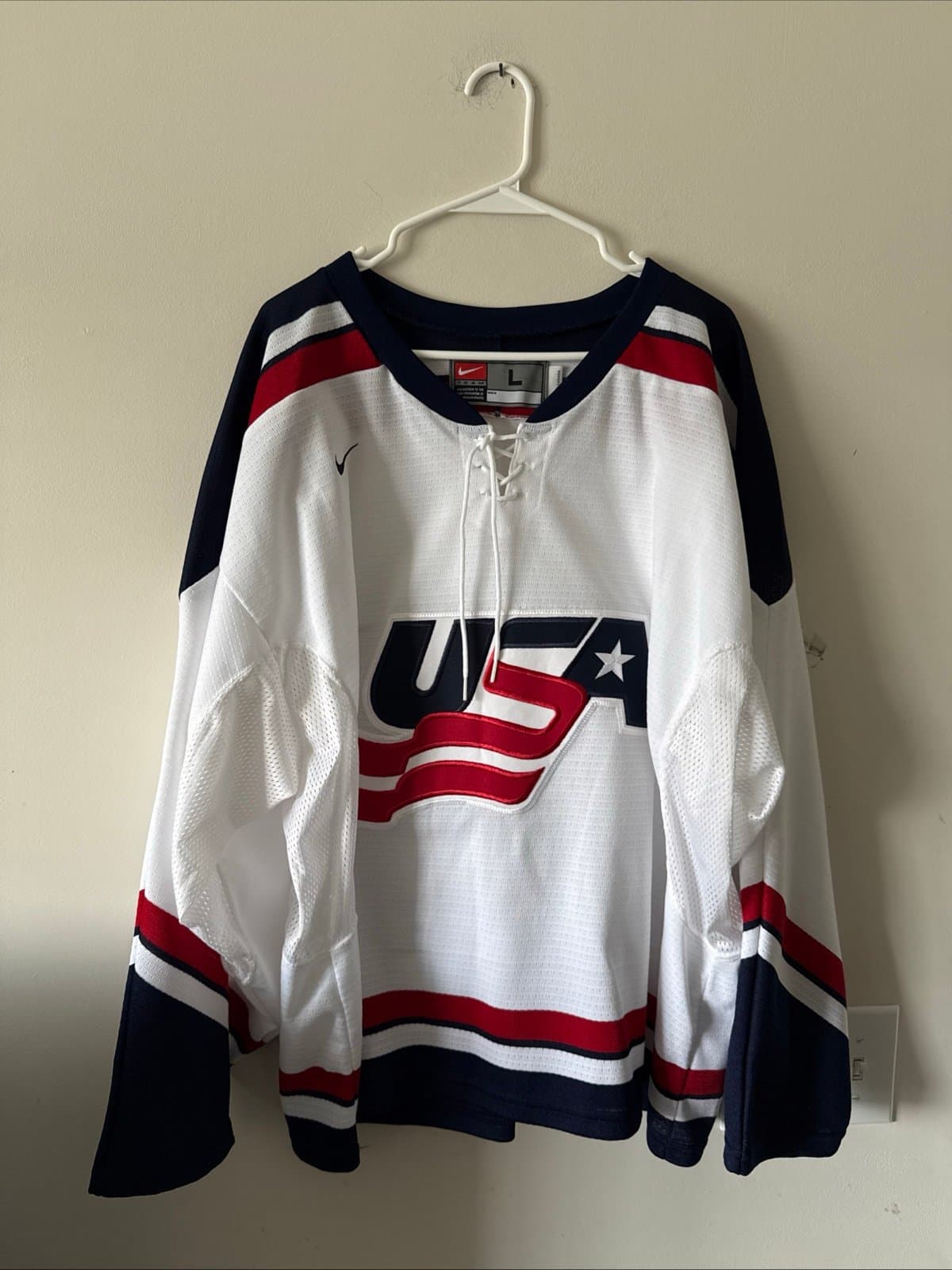 Men’s VTG Nike Team USA #9 2002 Winter Olympics Hockey Jersey Sz L - White RARE - Image 1