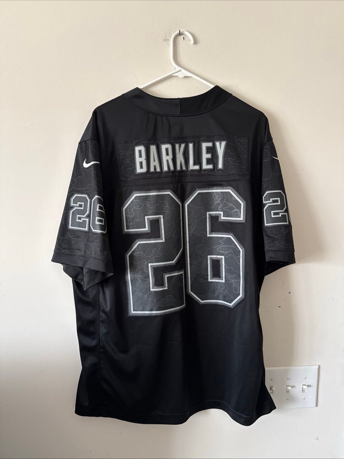 Men's Nike Saquon Barkley #26 New York Giants RFLCTV Limited Jersey Sz XL RARE - Thumbnail 7