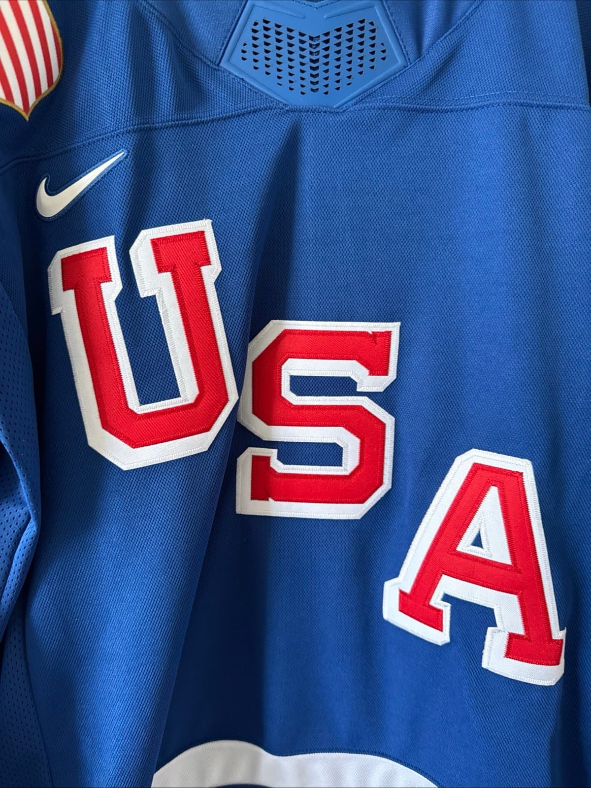 Men’s Nike Dylan Larkin #21 Team USA Hockey 2026 Olympics Jersey Sz XL NWT RARE - Thumbnail 2