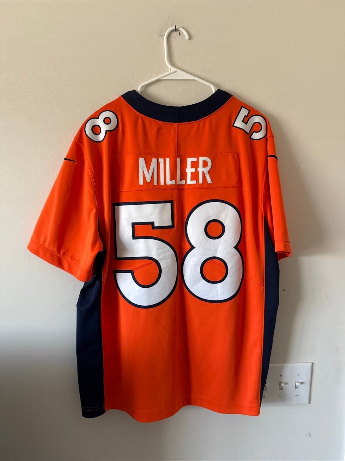 Men’s Nike Von Miller #58 Denver Broncos Vapor Limited Jersey Sz XL Orange RARE - Thumbnail 6