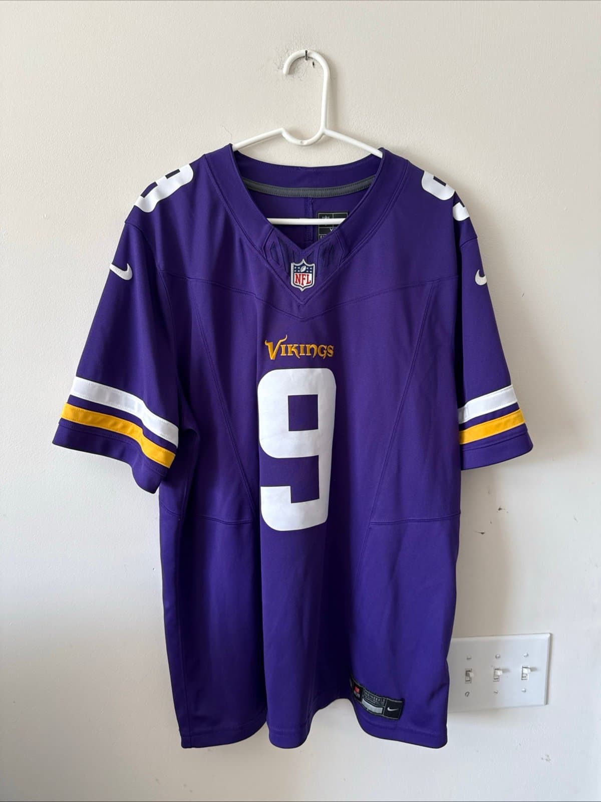 Men’s Nike J.J. McCarthy #9 Minnesota Vikings Vapor Limited Jersey Sz XL - RARE - Image 1