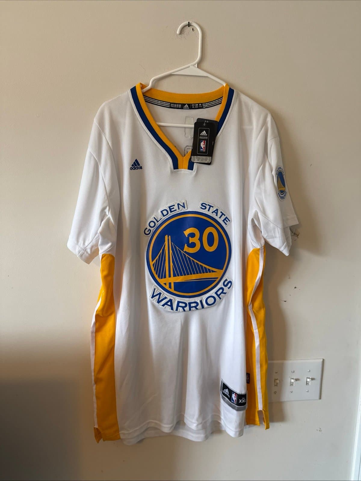 Men’s adidas Stephen Curry #30 Golden State Warriors Jersey Sleeved Sz 2XL - NWT - Image 1