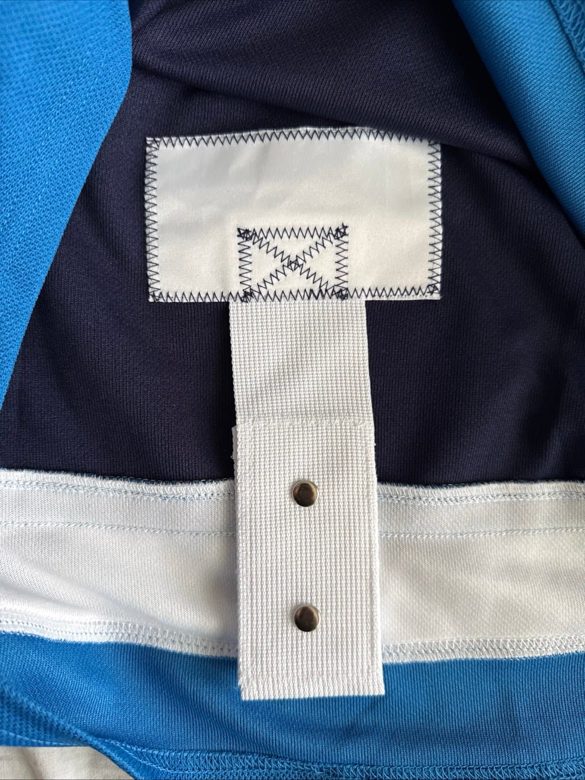 Men’s adidas Connor Hellebuyck #37 Winnipeg Jets Autographed Jersey Sz 54 - NWT - Thumbnail 6