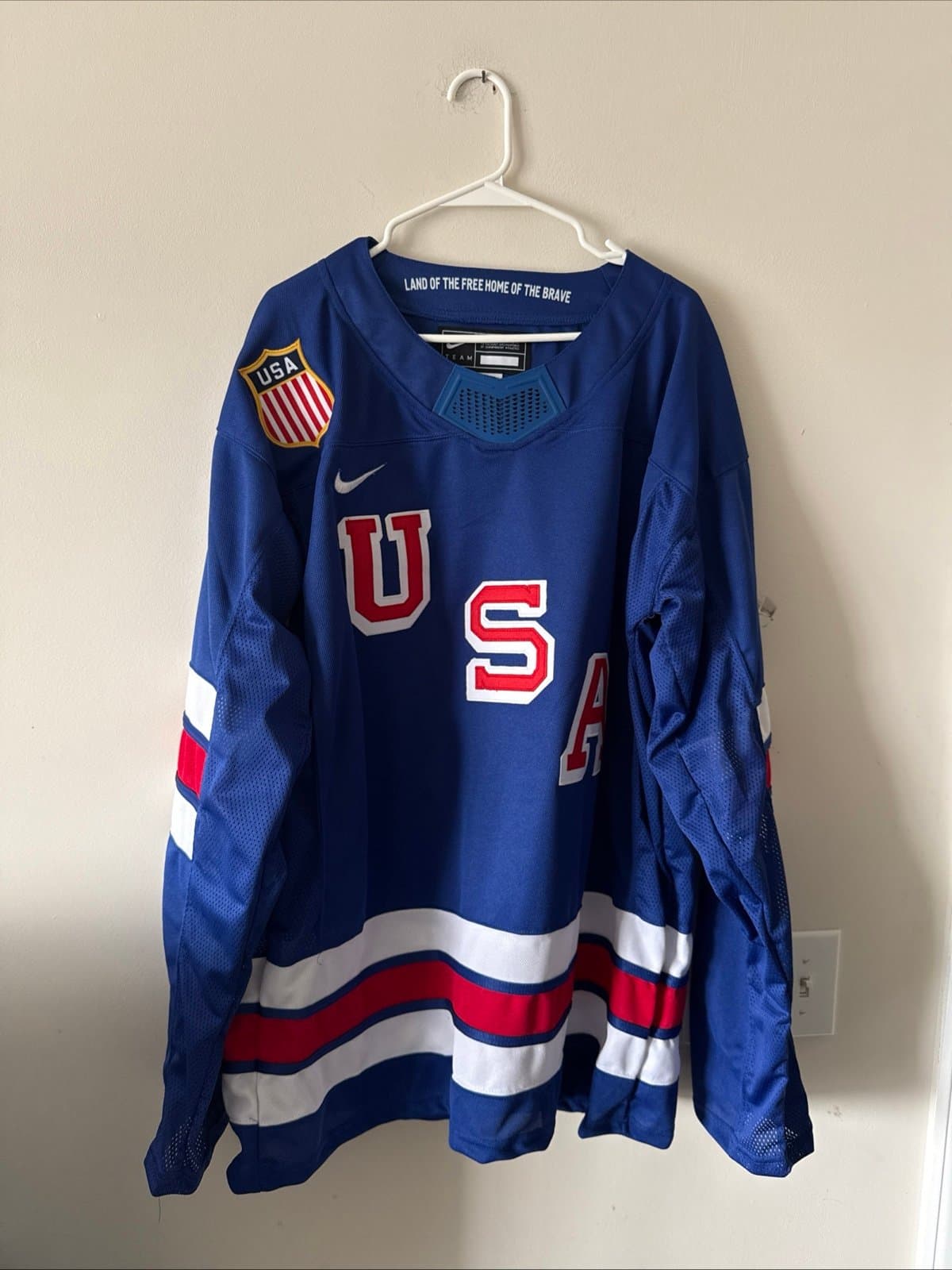 Men’s Nike Brady Tkachuk #7 Team USA 2026 Winter Olympics Jersey Size XL - RARE - Image 1