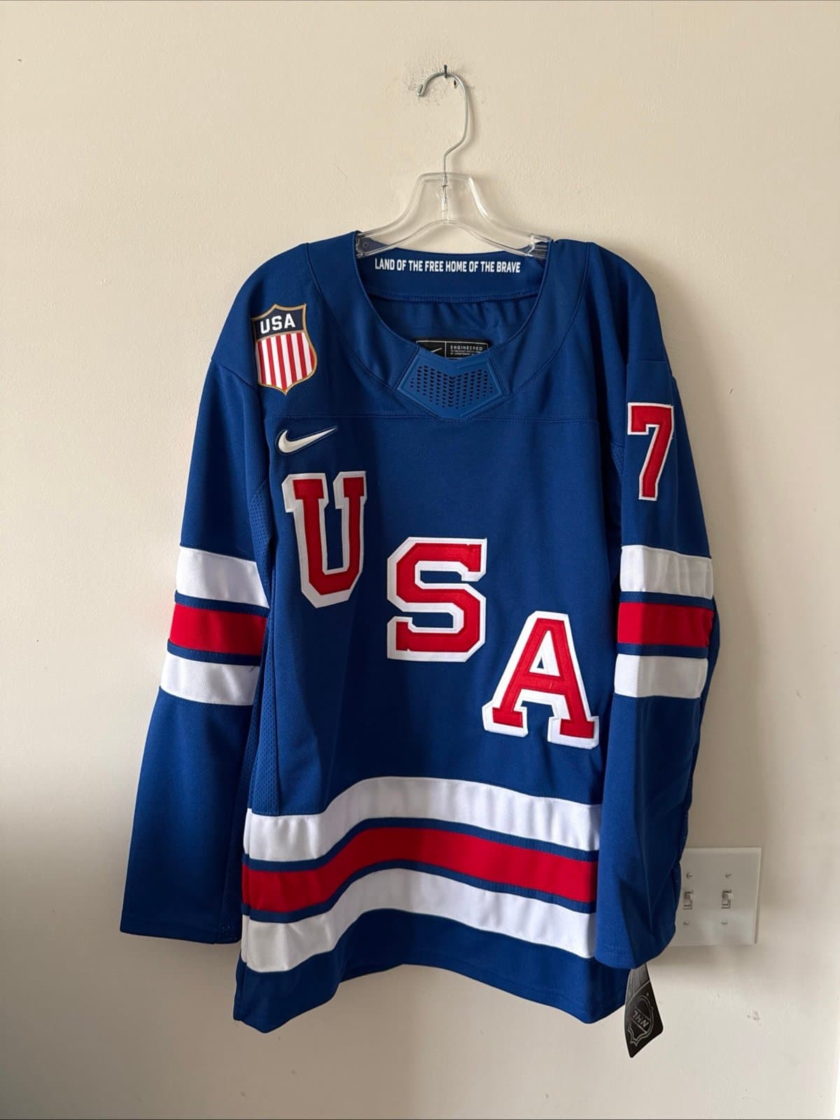 Men’s Nike Brady Tkachuk #7 Team USA 2026 Winter Olympics Jersey Size S NWT RARE - Image 1