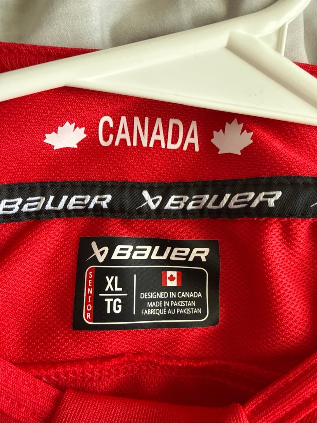 MEN’S BAUER NATHAN MACKINNON #29 TEAM CANADA 2026 OLYMPIC JERSEY SZ XL RED RARE - Thumbnail 3
