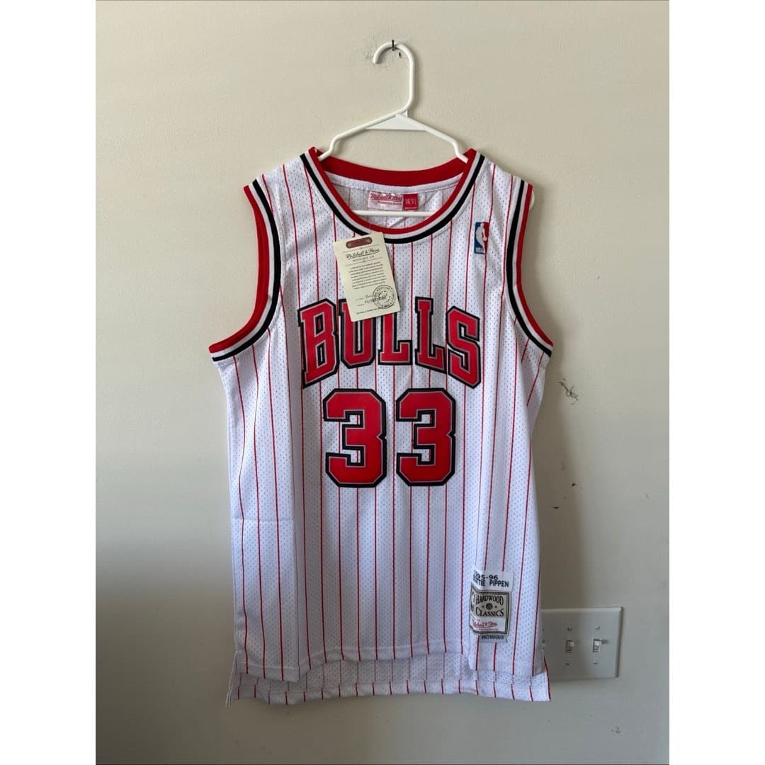 Mitchell-ness Men's multi Top - Image 1