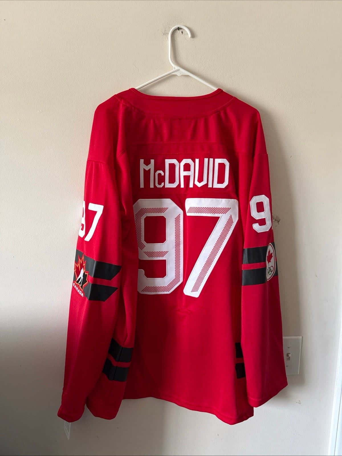 Men’s Bauer Connor McDavid #97 Team Canada 2026 Olympics Jersey Sz XL NWT RARE - Thumbnail 7