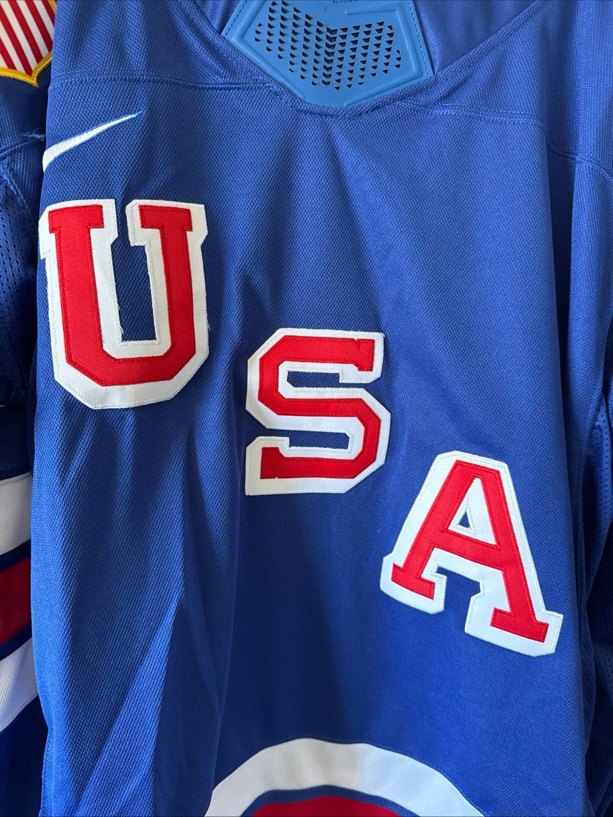 MEN’S NIKE AUSTON MATTHEWS #34 TEAM USA AUTHENTIC 2026 OLYMPICS JERSEY SZ XL - Thumbnail 2