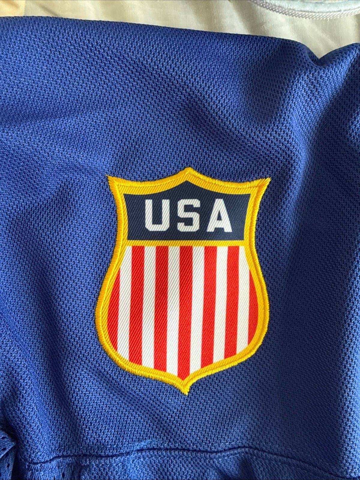 MEN’S NIKE AUSTON MATTHEWS #34 TEAM USA AUTHENTIC 2026 OLYMPICS JERSEY SZ XL - Thumbnail 4