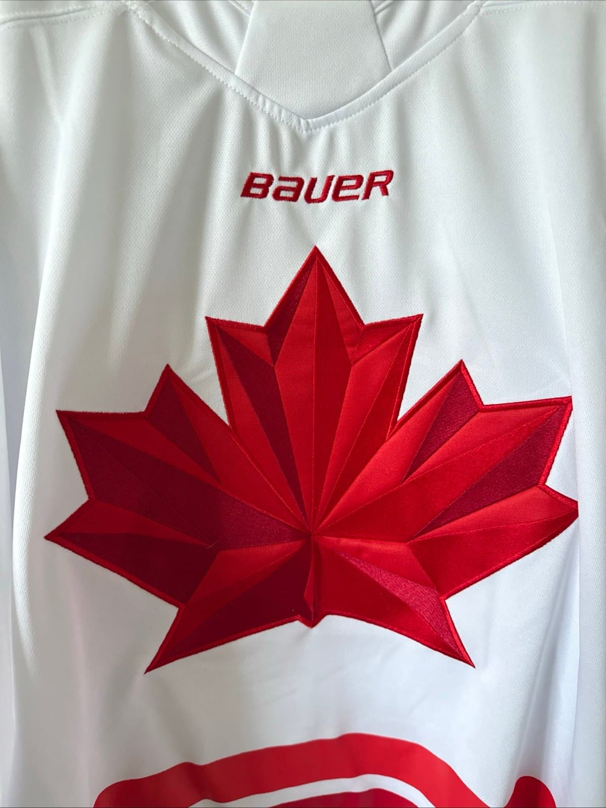 MEN’S BAUER NATHAN MACKINNON #29 TEAM CANADA 2026 OLYMPIC JERSEY SZ XL NWT RARE - Thumbnail 2