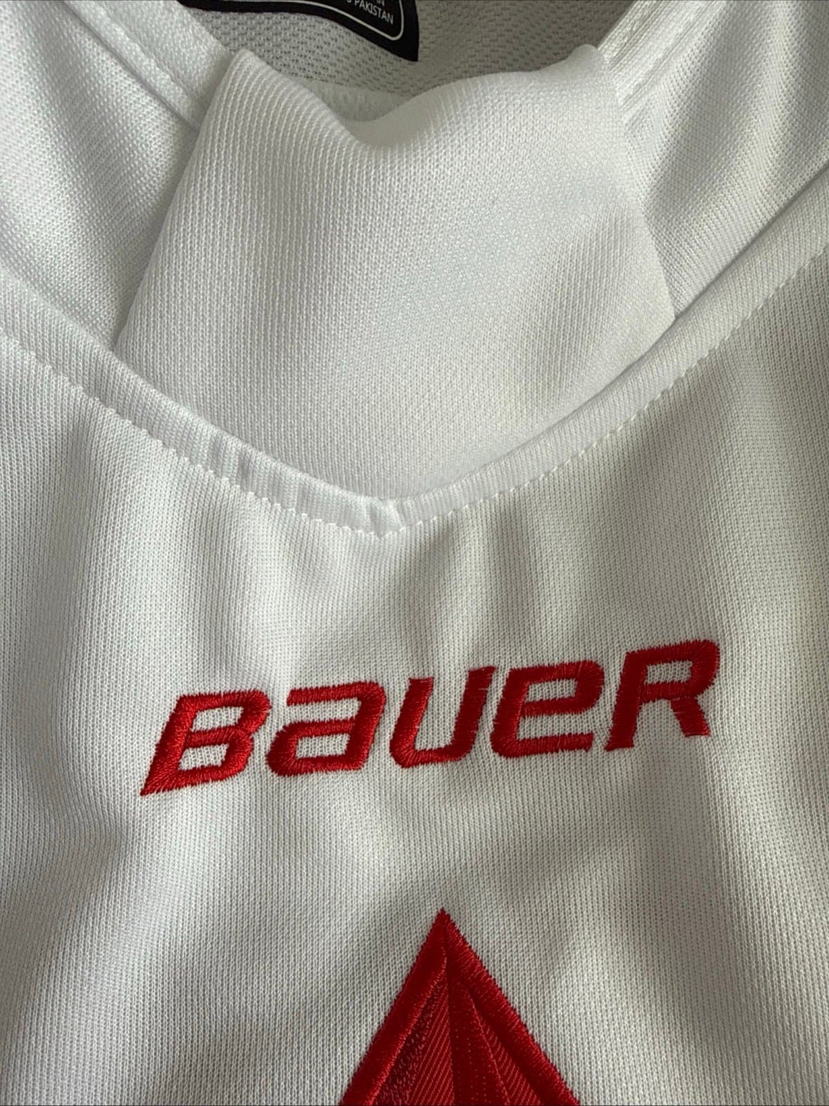 MEN’S BAUER NATHAN MACKINNON #29 TEAM CANADA 2026 OLYMPIC JERSEY SZ XL NWT RARE - Thumbnail 4