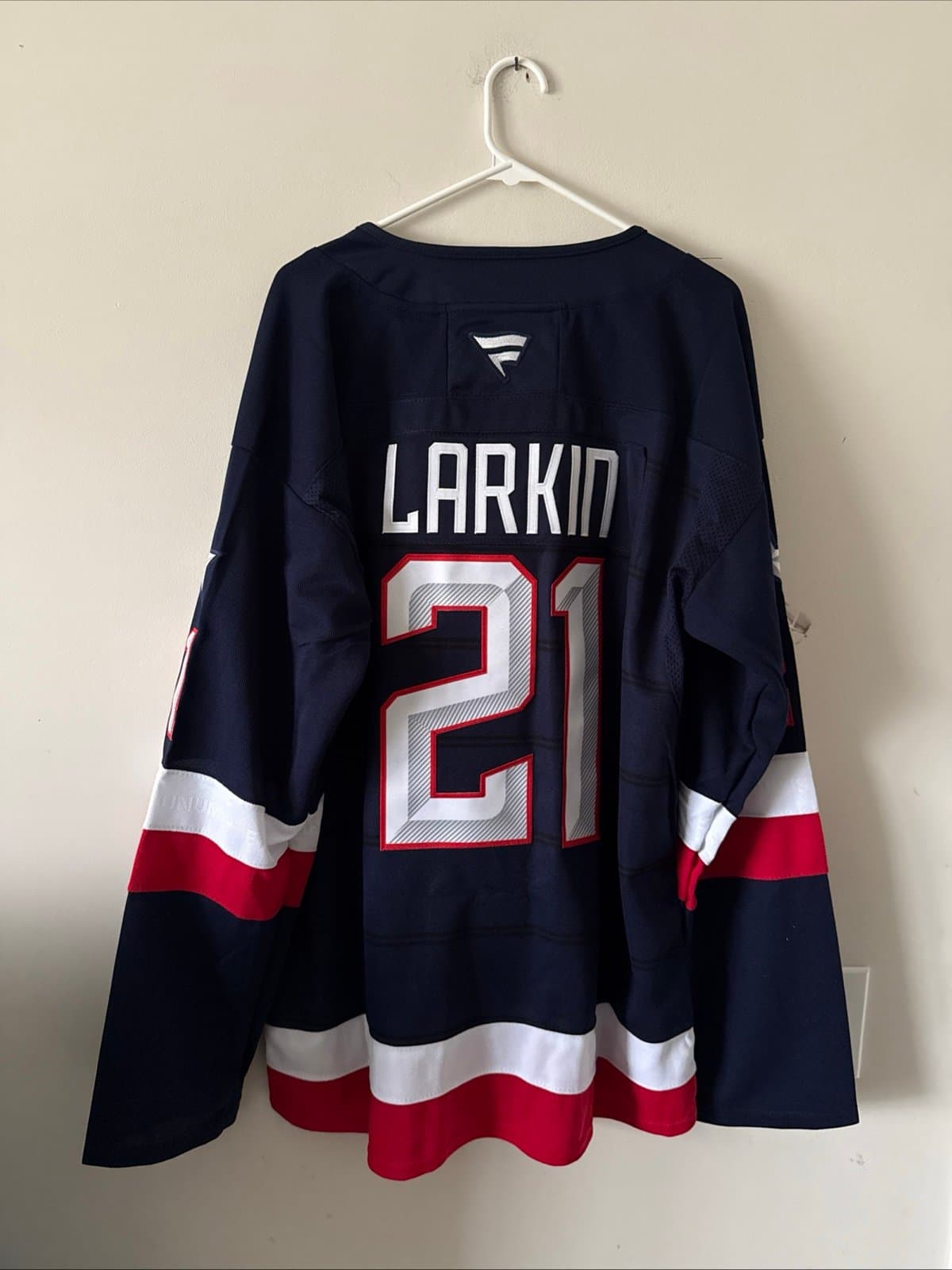 Men’s Fanatics Dylan Larkin #21 Team USA 4 Nations Faceoff Jersey Sz 54 RARE - Thumbnail 7