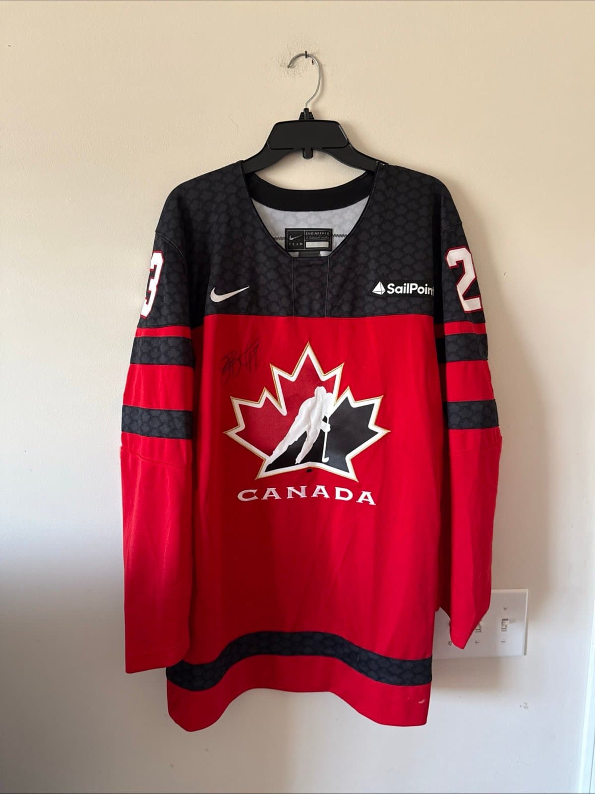 Men’s Nike Team Canada Moore #23 Jersey IIHF WJC 2019 Autographed Sz L - RARE - Image 1