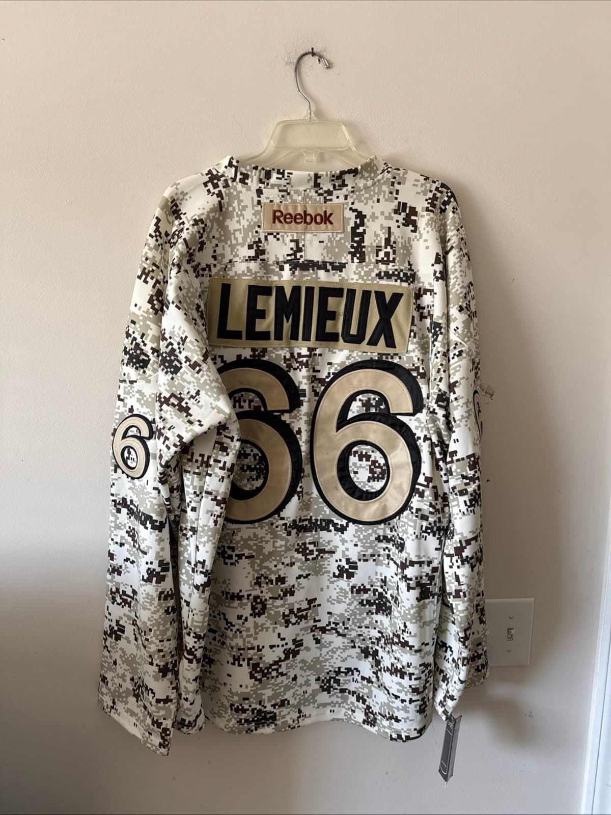 MEN’S REEBOK MARIO LEMIEUX #66 PENGUINS DIGITAL CAMO NHL JERSEY SZ 54 - NWT RARE - Thumbnail 8
