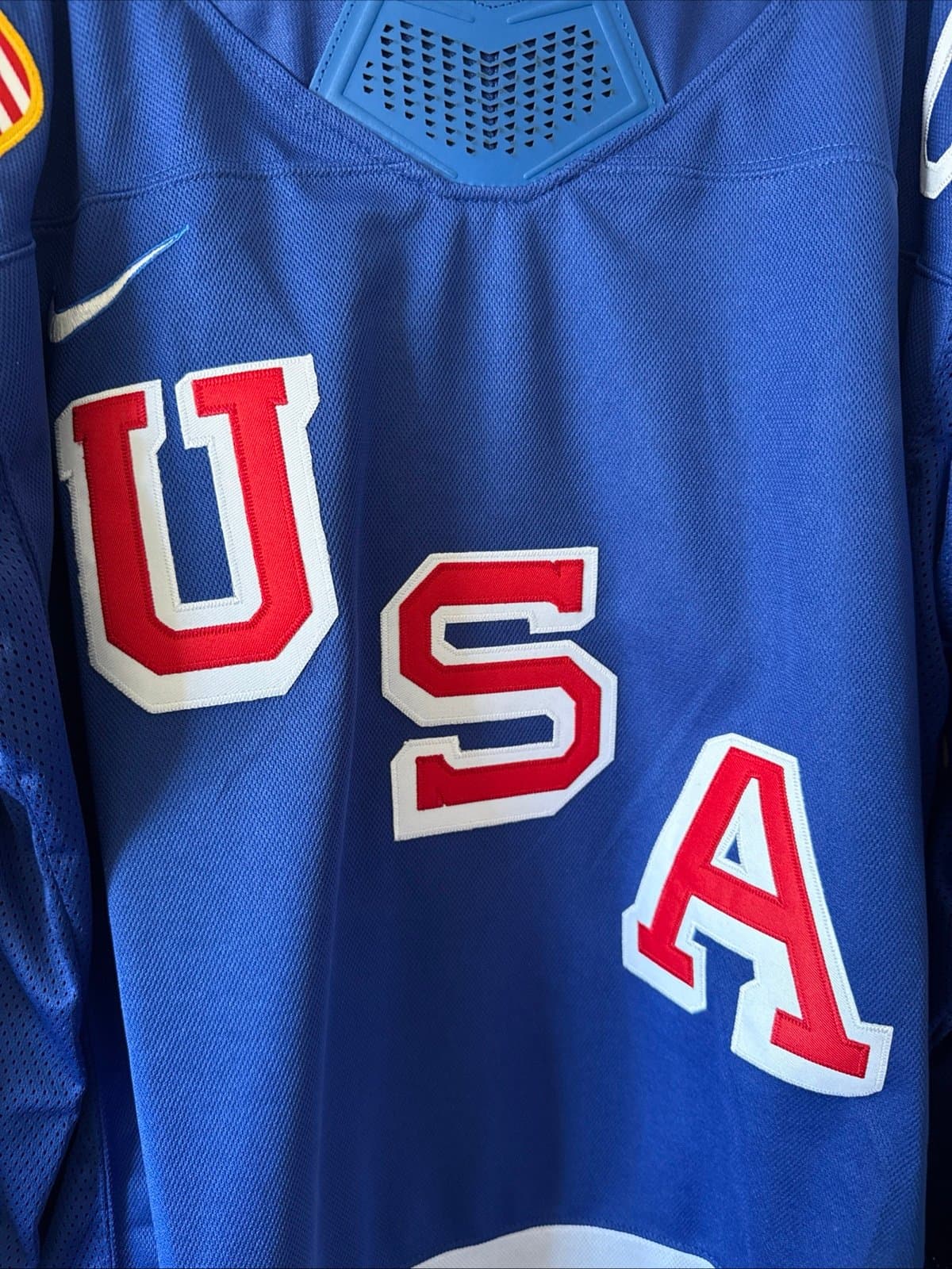 MEN’S NIKE AUSTON MATTHEWS #34 TEAM USA AUTHENTIC 2026 OLYMPICS JERSEY SZ XL NWT - Thumbnail 2