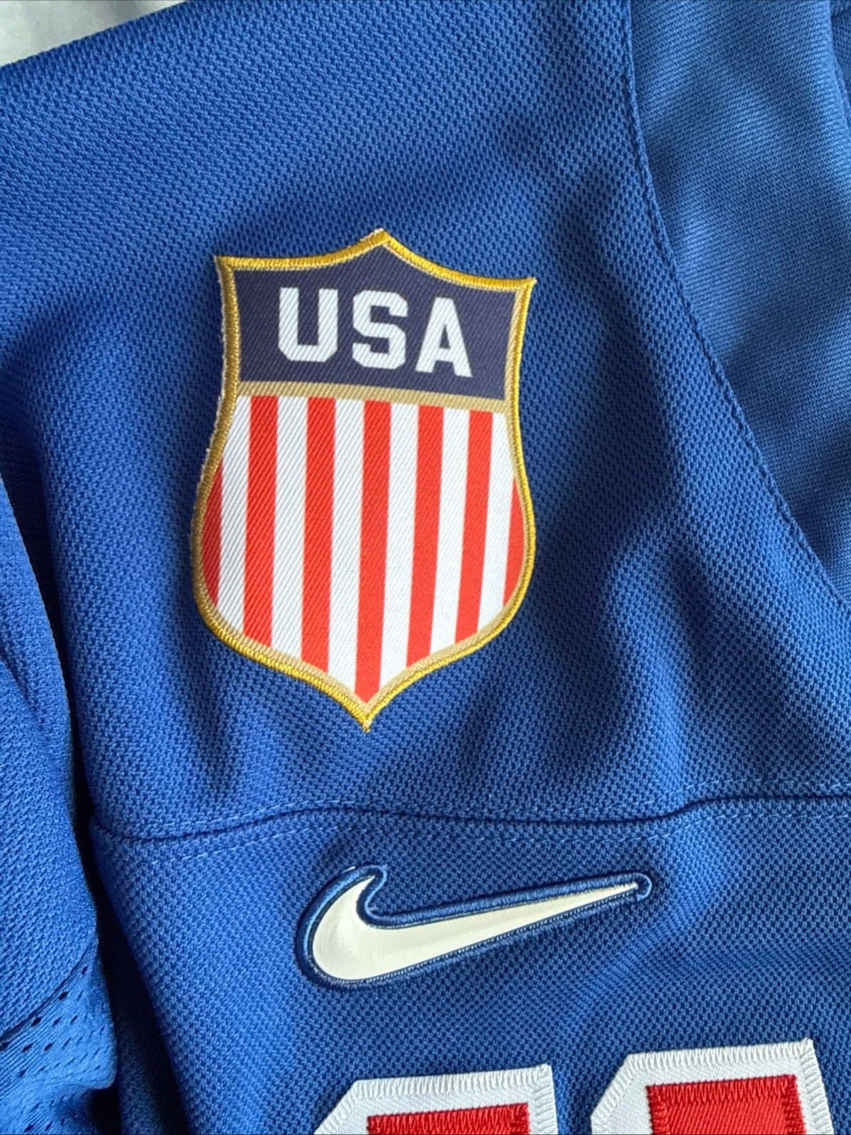 MEN’S NIKE AUSTON MATTHEWS #34 TEAM USA AUTHENTIC 2026 OLYMPICS JERSEY SZ 2XL - Thumbnail 4