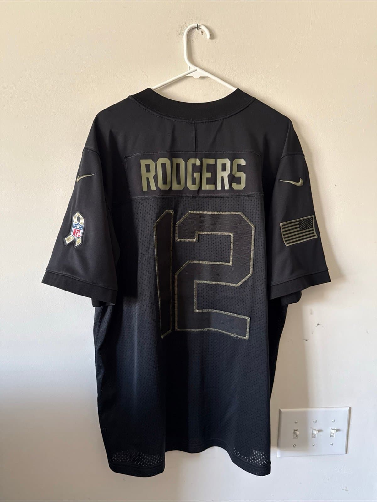 Men's Nike Aaron Rodgers #12 GB Packers 2020 Salute to Service Lmtd Jersey Sz XL - Thumbnail 7