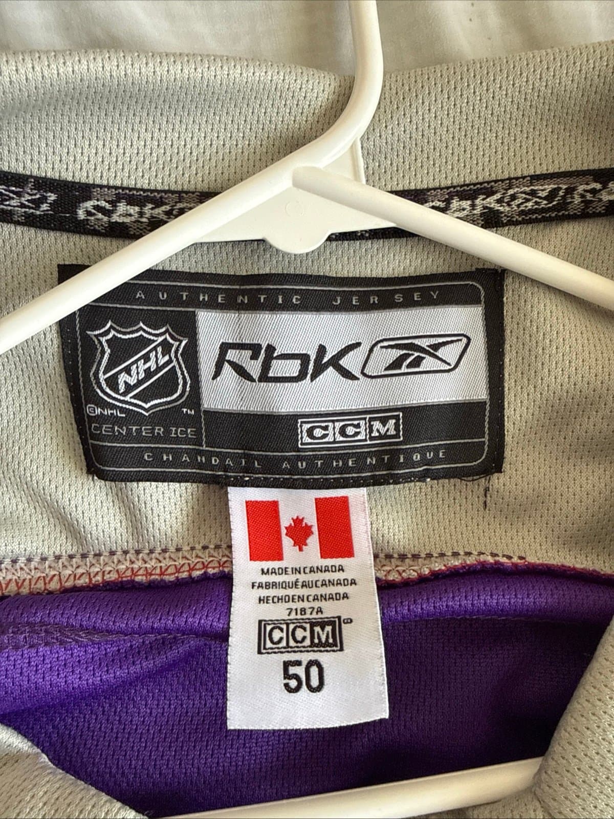 Men’s Patrick Kane #88 Blackhawks Hockey Fights Cancer Jersey Sz 50 - NWT RARE - Thumbnail 3