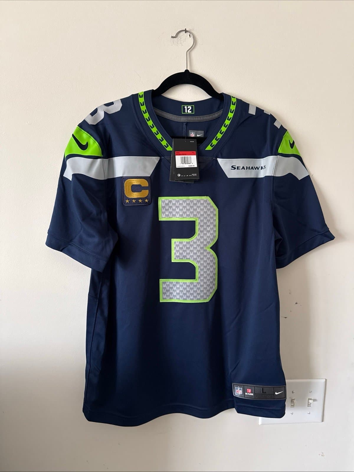 Men’s Nike Russell Wilson Seattle Seahawks Vapor Lmtd Captain Jersey Sz L - NWT