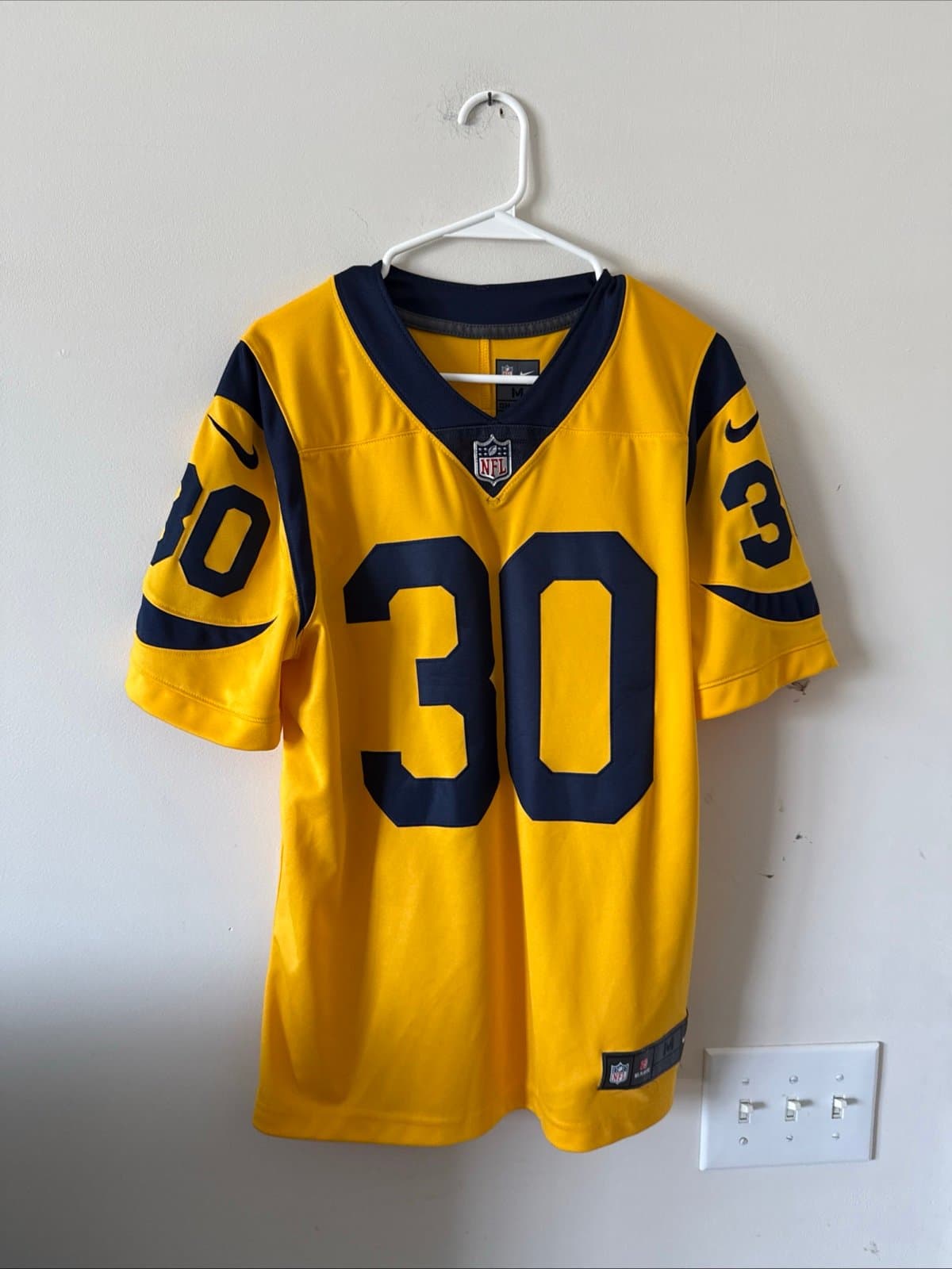 Men’s Nike Todd Gurley #30 Vapor Limited Stitched NFL Jersey Sz M - Gold RARE - Image 1