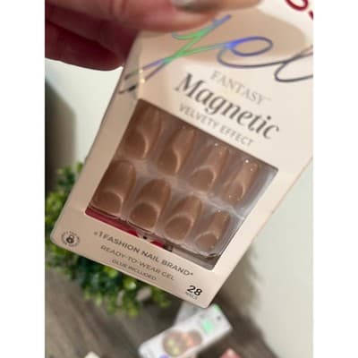 (10 Packs) Press On Nail Bundle - Light Colors, Cateye, Nude, Pink - NEW - Thumbnail 3