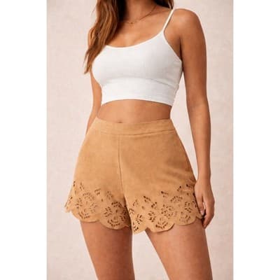 New Stella Luce Tan Faux Suede Scalloped Shorts Boho Size Large - Image 1