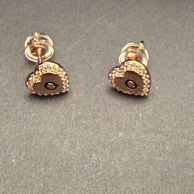 Gold Heart Stud Earrings with Q Initial - Thumbnail 2